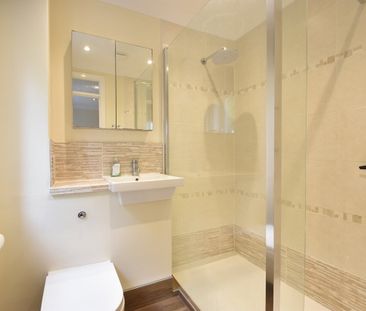 Beechcroft Manor, WEYBRIDGE, KT13 - Photo 1