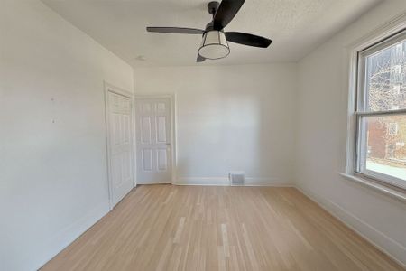 For Lease - 230 Grey Street Unit# Upper, London East, Ontario - Photo 3