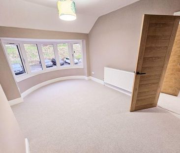 4 bedroom semi-detached house to rent - Photo 2