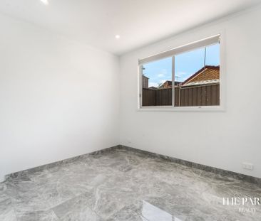 Modern Brand-New 2-Bedroom Granny Flat in Prime Hinchinbrook Location - Photo 1