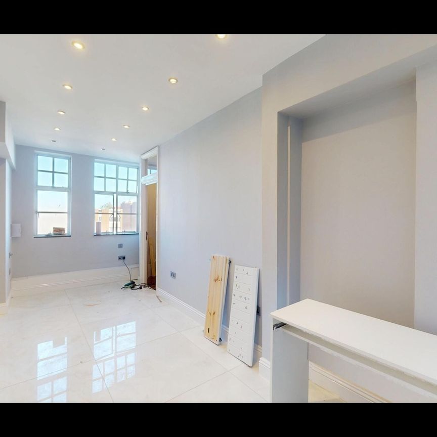 2 Bed Flat, Clive Court, W9 - Photo 1