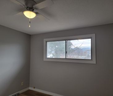 Renovated 4 Bedroom Duplex near Knox Mountain - Photo 1