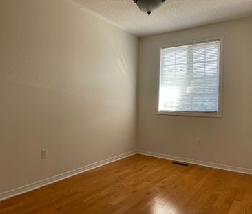 For Lease - 123 Foxfield Crescent, Vaughan, Ontario - Photo 6