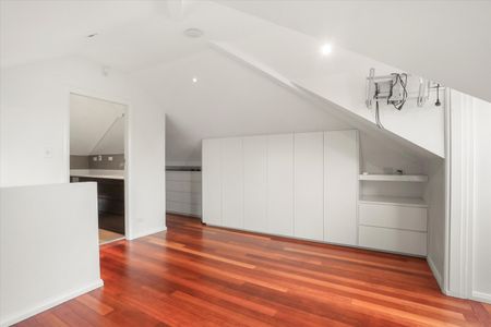 59 Ernest St, Crows Nest NSW 2065 - House For Rent | Domain - Photo 5