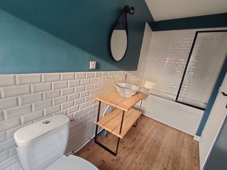 Location Maison 3 pièces 76m² - Photo 4