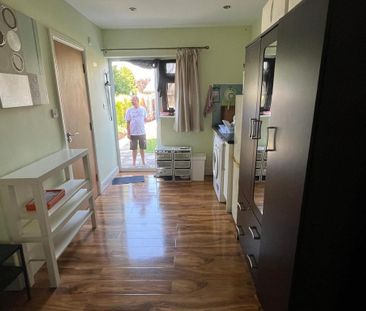 Studio to rent - Photo 6