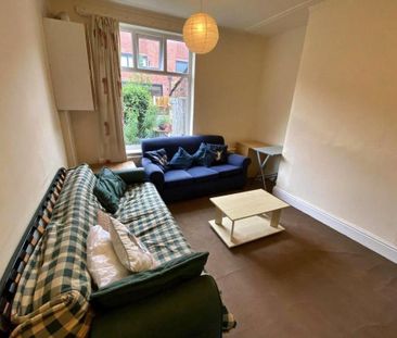 3 bedroom terraced house to rent - Photo 4