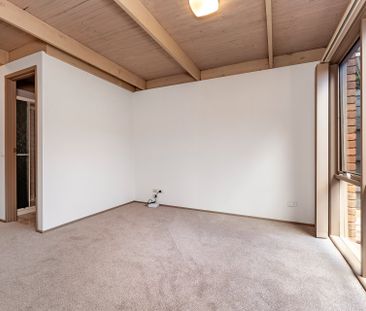 Please contact Molly Rogerson to arrange an inspection; Sandringham... - Photo 3