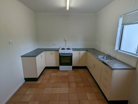 TOWNHOUSE ON THE SOUTHSIDE!!! - Photo 4