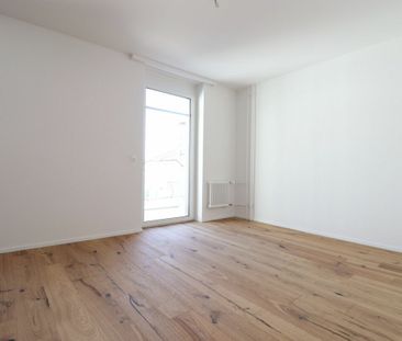 Moderne 2.5 Zimmer-Wohnung an zentraler Lage - Photo 3