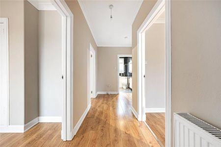 4 bedroom detached house to rent - Photo 5