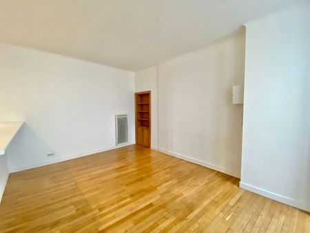 A LOUER - NANTES CATHÉDRALE/PREFECTURE- élégant 2? pièces rénové de 41,88?m² - Photo 3