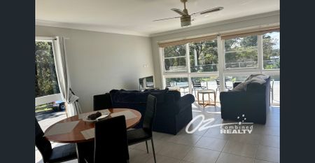 Upstairs 2-Bedroom Unit with Large Balcony – Close to Huskisson Waterfront & Main Street, Including utilities and Lawn Maintenance - Photo 3