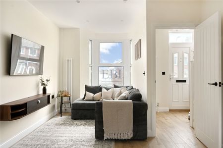 Masterman Road, East Ham, E6 3NW - Photo 3