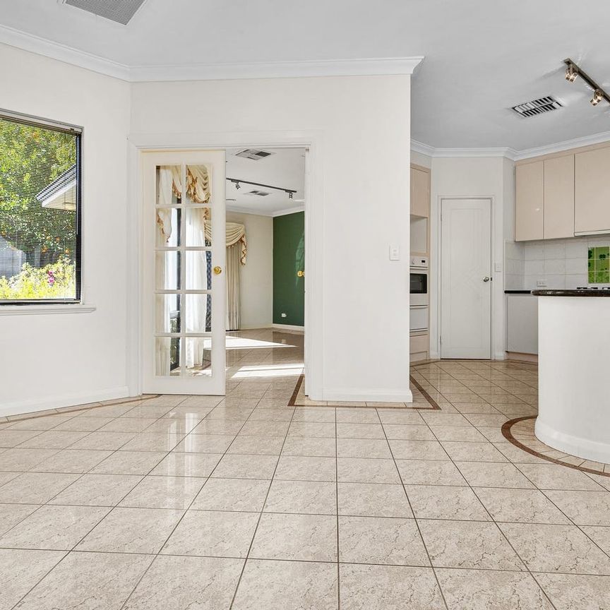 Sophisticated Family Home - Premium Location Opposite Applecross Senior High School - Photo 1