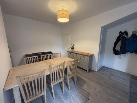 3 bedroom terraced house to rent - Photo 4