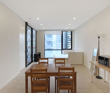 Near New One Bedroom in Prime Location. Fully Furnished! - Photo 3