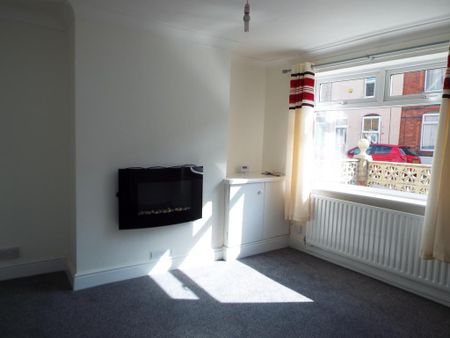 2 bedroom terraced house to rent - Photo 2