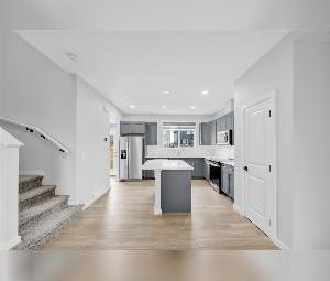 3 Bed 2.5 Bath Duplex Airdrie Alberta - Photo 4