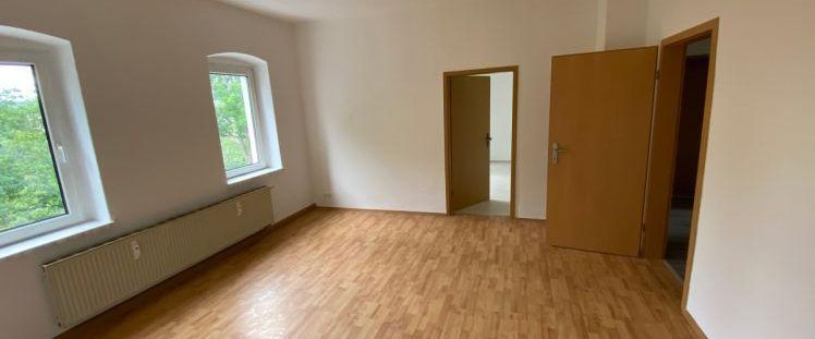 Große 3-Raum-DG-Wohnung in Mylau - Photo 1