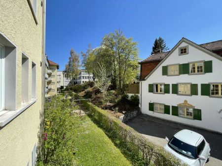 Wunderschöne Wohnung mit Balkon direkt beim Silberturm - Photo 2