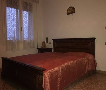 Singola in ampio appartamento in via Riva Reno - Photo 2