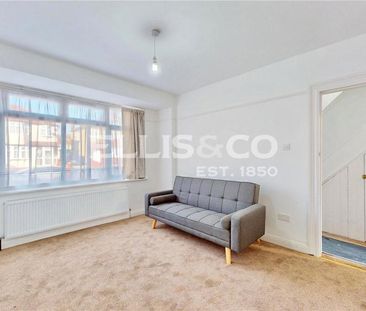 3 bedroom end of terrace house to rent - Photo 1