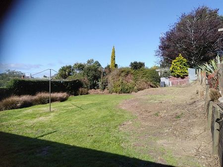 Sunny 3 bedroom home rural outlook - Photo 4