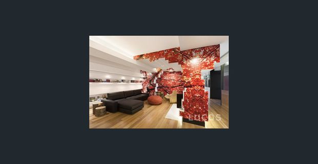 Immaculate and modern living with Victoria Harbour views! - Photo 1