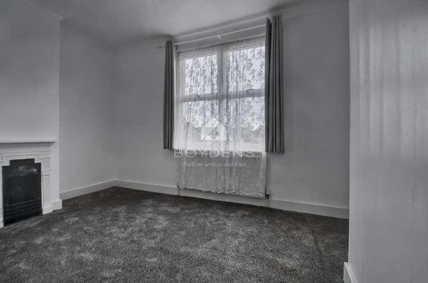 Victoria Road, Walton On The Naze, CO14 - Photo 1