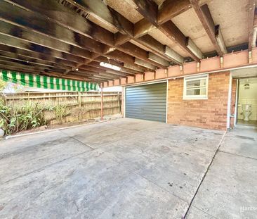 Freshly Updated Family Home with Poolside Entertaining! - Photo 3