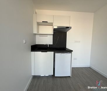 Location Appartement 2 pièces 41m² - Photo 3