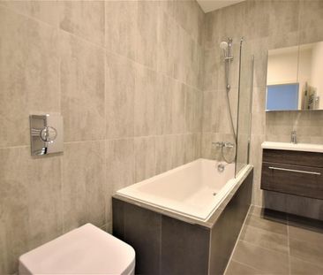 3 Bedroom Terraced To Let - Photo 4