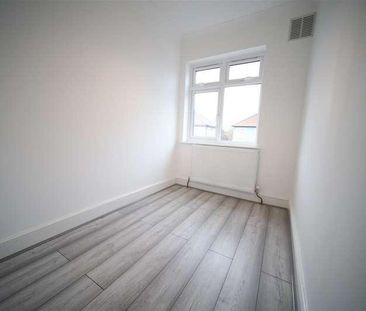 Carterhatch Road, Enfield, EN3 - Photo 4