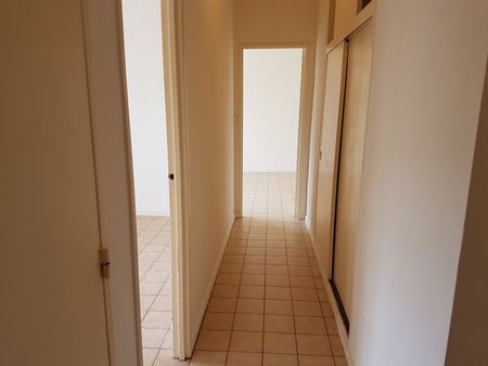 Location Appartement 2 pièces 41m² ORLEANS 45000 - Photo 5