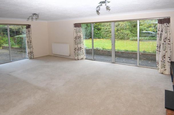 6 bedroom detached house to rent - Photo 1