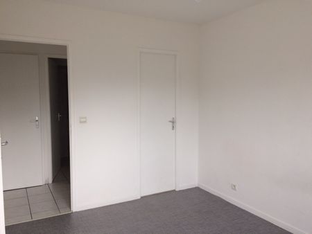 Location Appartement 2 pièces 50m² SALLANCHES 74700 - Photo 2