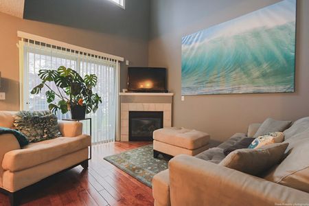 Fully Furnished 2 Bedroom Townhouse In Citadel – Move In Ready - Photo 3