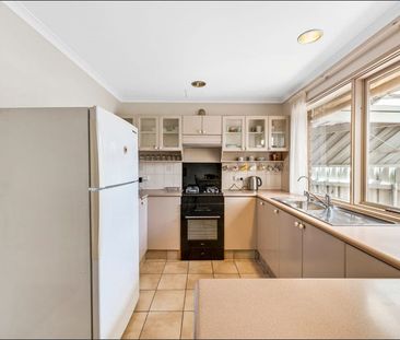 Great sized 3 bedroom home in Gulfview Heights - Photo 5