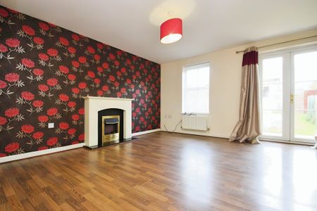 3 bed end of terrace house to rent in Sharman Row, Langley, SL3 - Photo 5