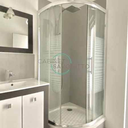 Location Appartement 1 pièce 26m² MARSEILLE 1er - Photo 4