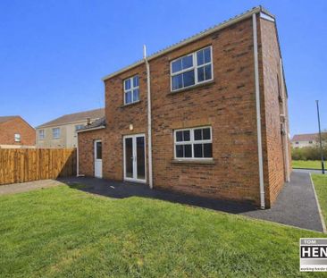 11 CANAL QUAY, COALISLAND, BT71 4LR - Photo 1