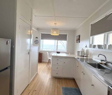 Fully Furnished One Bedroom On The Lake - Photo 4