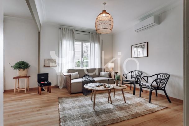 2 bedroom luxury Apartment for rent in Barcelona, Catalonia - Photo 1