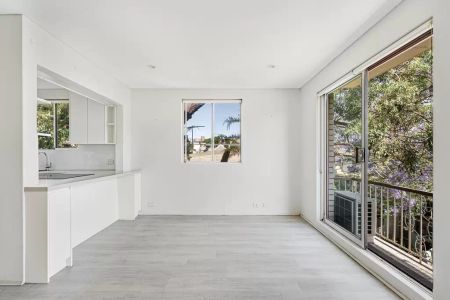 Stylish One-Bedroom Gem in Redfern - Photo 2
