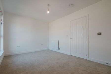 3 bedroom terraced house to rent - Photo 2
