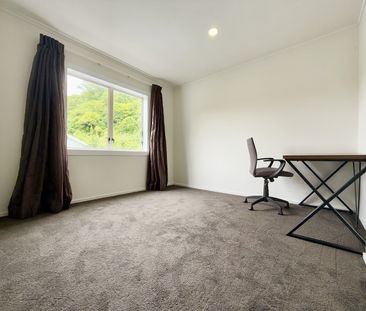 4 Bedroom Townhouse in Thorndon - Photo 5