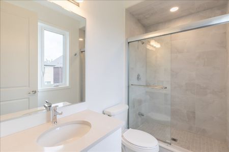 For Lease - 720 Mika Street, Innisfil, Ontario - Photo 2