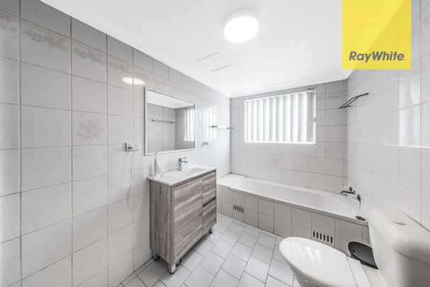 Premium Two Bedroom Apartment Moments from Parramatta CBD - 950M To Parramatta Station - Photo 1