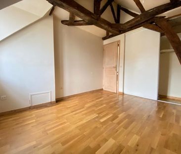 Location Appartement 2 pièces 37m² ORLEANS 45000 - Photo 2